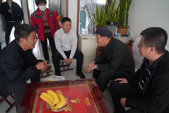 90歲抗美援朝老戰士趙德芬.JPG 90歲抗美援朝老戰士趙德芬.JPG